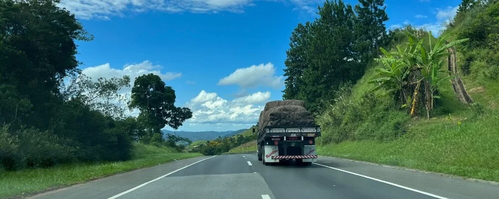 Preço médio do frete por km rodado aumenta e chega a R$ 6,97