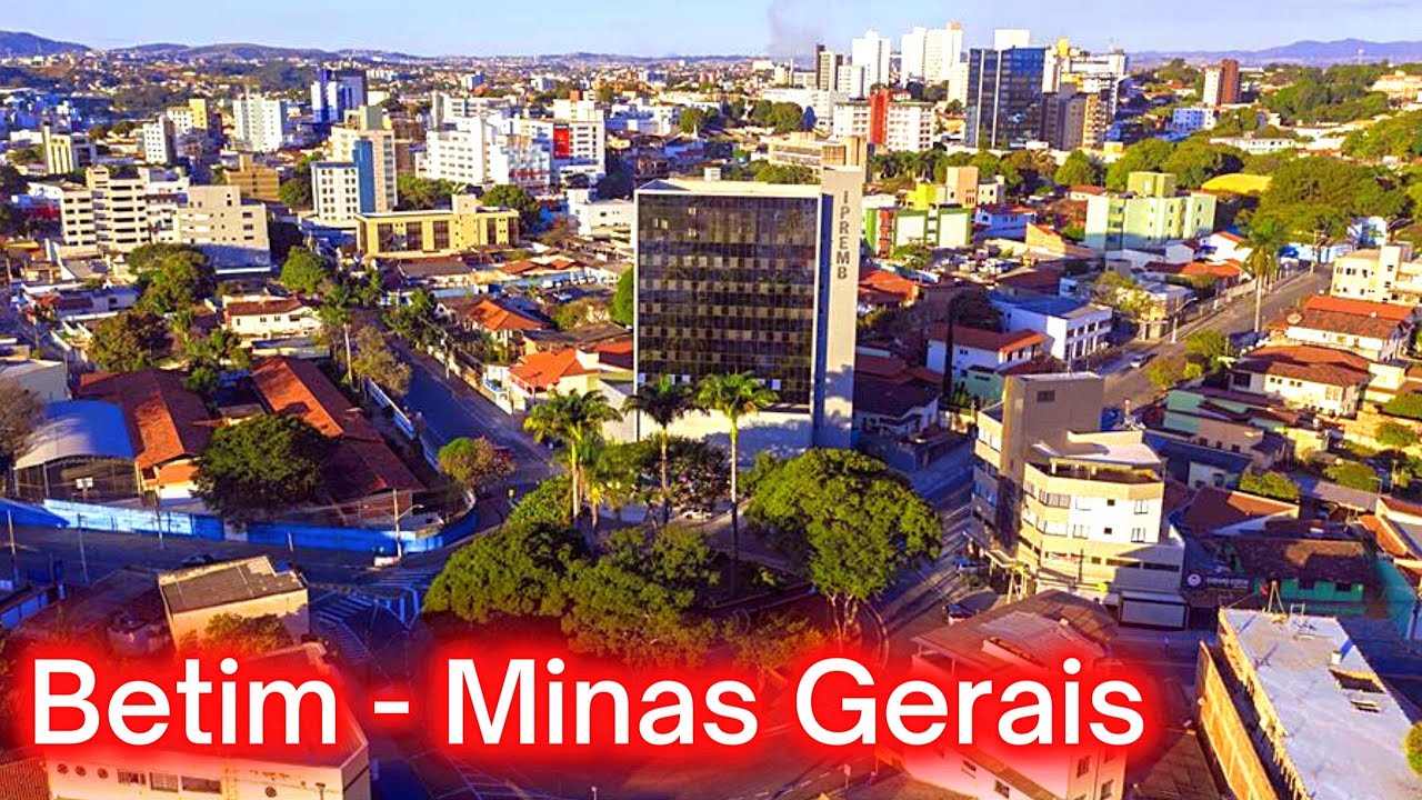 Caminhoneiros que trabalham para a Vibra entram em greve em Betim (MG) 